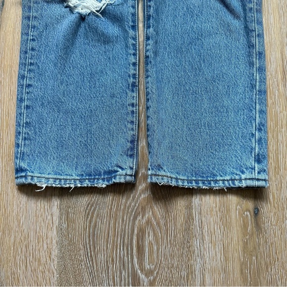 Levi's Wedgie Straight Jeans in Authentically Yours Wash Shredded - Size 25 - Picture 5 of 16